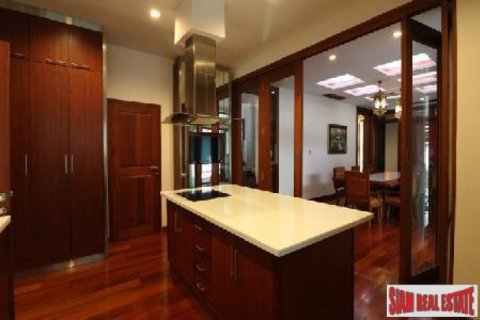 4 bedrooms House in Chiang Mai, Thailand No. 95749 13