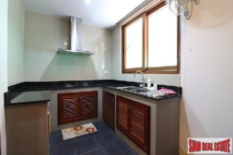 4 bedrooms House in Chiang Mai, Thailand No. 95749 12