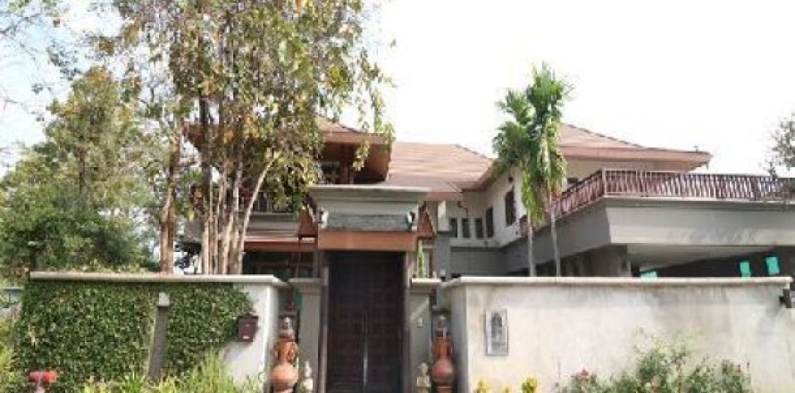 4 bedrooms House in Chiang Mai, Thailand No. 95749