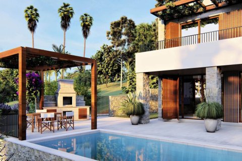 3 bedrooms Villa in Kumbor, Montenegro No. 70912 1