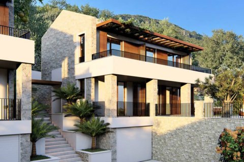 3 bedrooms Villa in Kumbor, Montenegro No. 70912 2