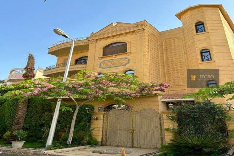 7 bedrooms Villa in Al Banafseg 5, Vietnam No. 39102 1