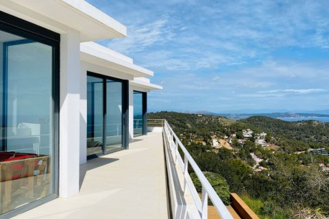 4 bedrooms House in Begur, Spain No. 26473
