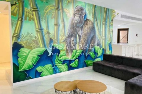 Мезонет с 4 спальнями в Строволос, Кипр №72864 4