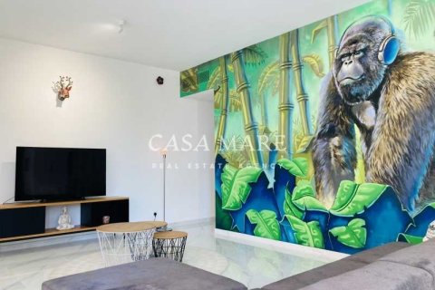 Мезонет с 4 спальнями в Строволос, Кипр №72864 3