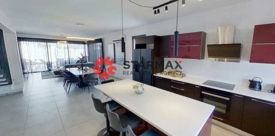 4 chambres House à Oroklini, Cyprus No. 83276