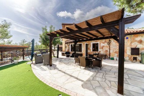 Дом с 6 спальнями в Суни-Занакья, Кипр №31585 16