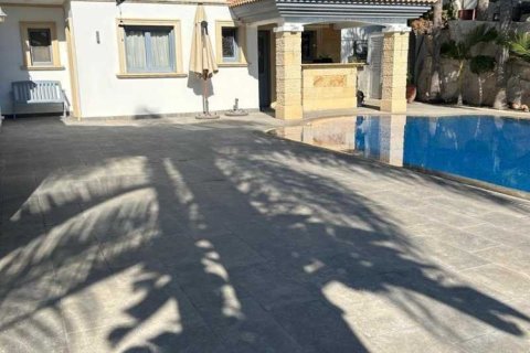 4 bedrooms House in Agios Tychonas, Cyprus No. 84445 3