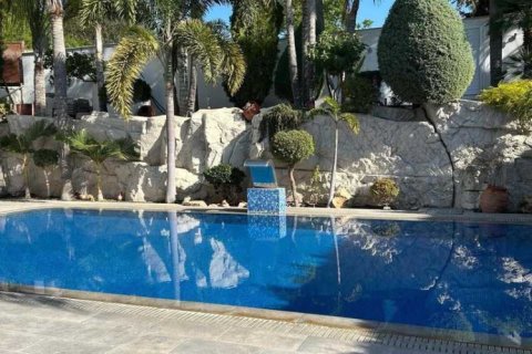 4 bedrooms House in Agios Tychonas, Cyprus No. 84445 5