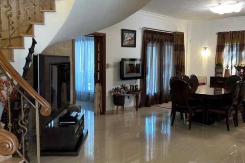 4 bedrooms House in Agios Tychonas, Cyprus No. 84445 7