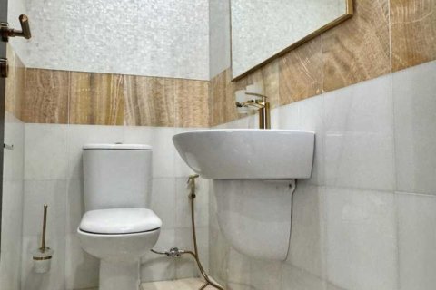 2 bedrooms Apartment in Limassol, Cyprus No. 76282 15