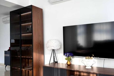 2 bedrooms Apartment in Limassol, Cyprus No. 76282 8