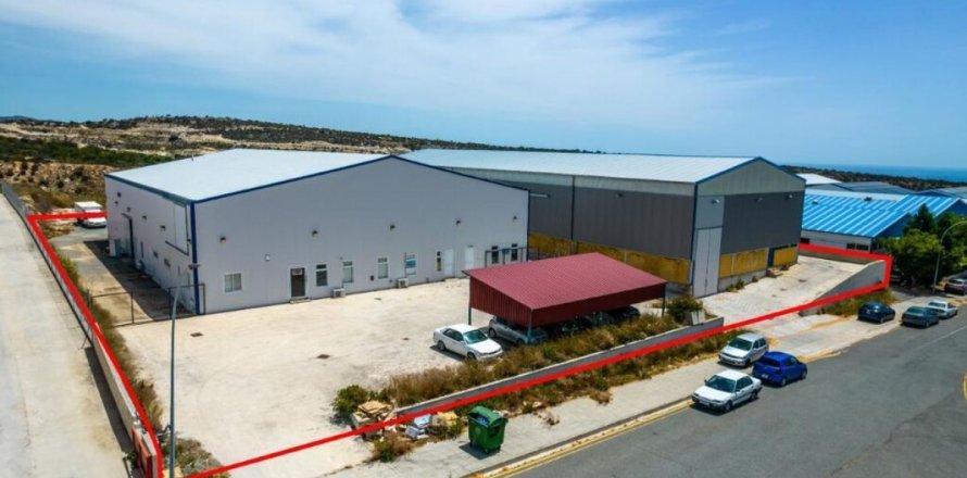 1870m² Commercial property in Limassol, Cyprus No. 104967