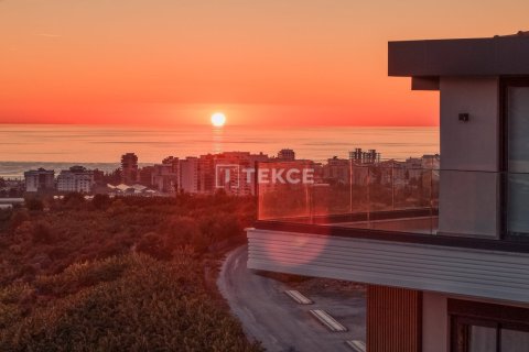 6 bedrooms Villa in Alanya, Turkey No. 121161 1