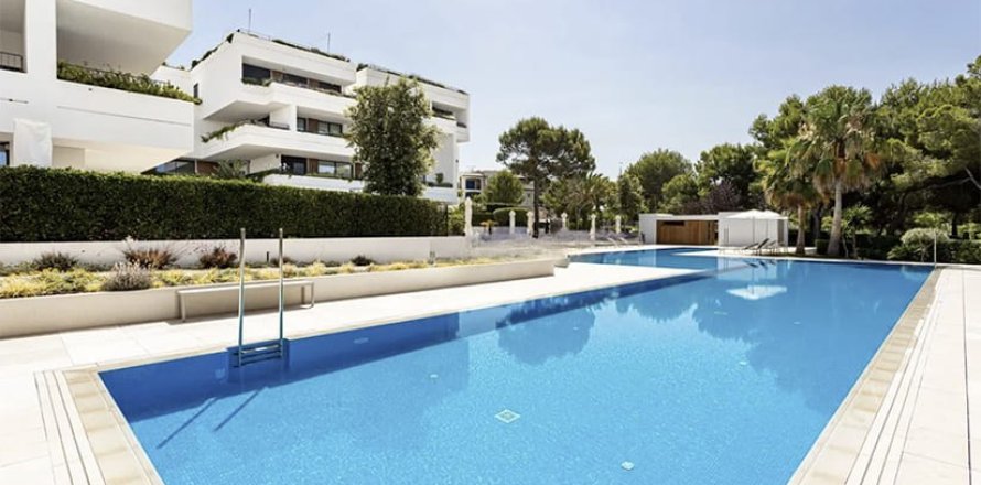 3 bedrooms Apartment in Santa Ponsa, Spain No. 126774