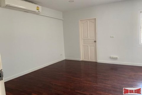 5 chambres House à Bangkok, Thailand No. 98123 13