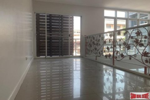 5 chambres House à Bangkok, Thailand No. 98123 6