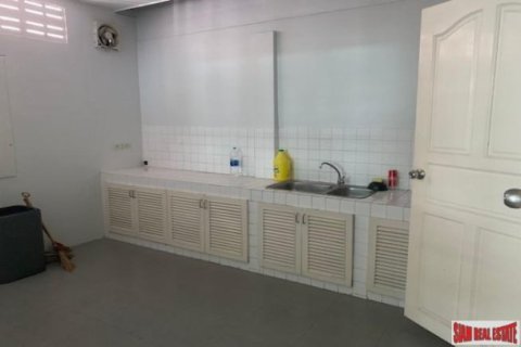 5 chambres House à Bangkok, Thailand No. 98123 28