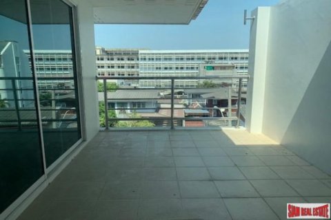 5 chambres House à Bangkok, Thailand No. 98123 23