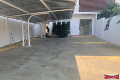 5 chambres House à Bangkok, Thailand No. 98123 1