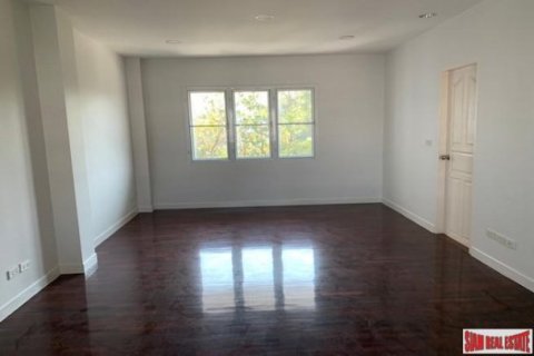 5 chambres House à Bangkok, Thailand No. 98123 21