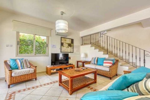 3 bedrooms House in Paralimni, Cyprus No. 30249 11