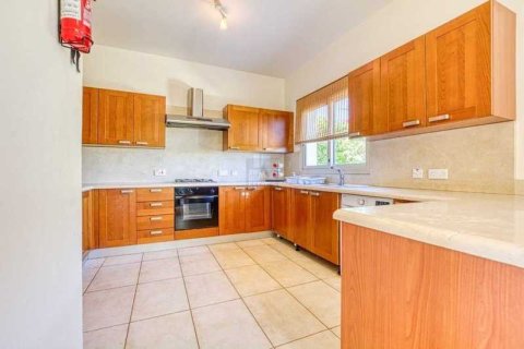 3 bedrooms House in Paralimni, Cyprus No. 30249 9
