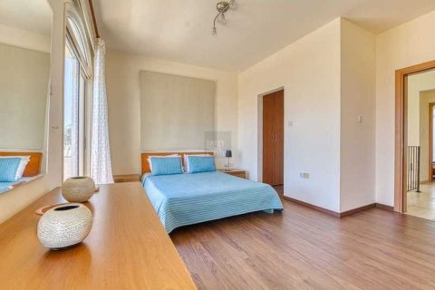 3 bedrooms House in Paralimni, Cyprus No. 30249 16