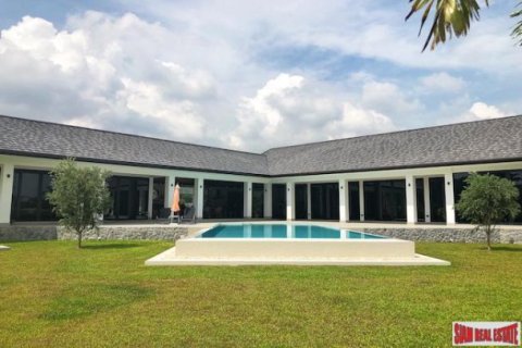 6 bedrooms Villa in Hua Hin, Thailand No. 96138 2