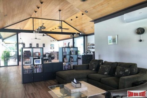 6 bedrooms Villa in Hua Hin, Thailand No. 96138 26