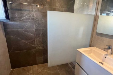 3 dormitorios Penthouse en Agios Athanasios, Cyprus No. 71949 8