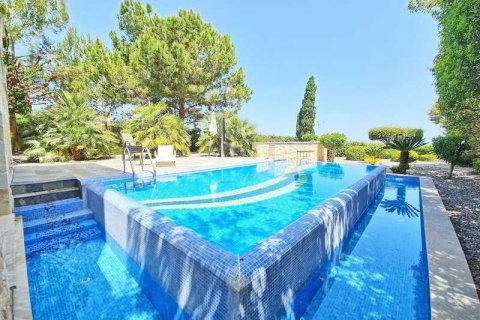 5 bedrooms House in Neo Chorio, Cyprus No. 63198 4