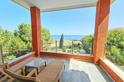 5 bedrooms House in Neo Chorio, Cyprus No. 63198 7