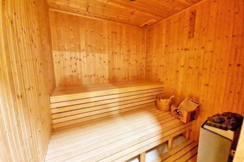 5 bedrooms House in Neo Chorio, Cyprus No. 63198 8