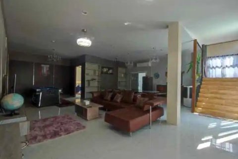 5 bedrooms House in Chiang Mai, Thailand No. 97593 14