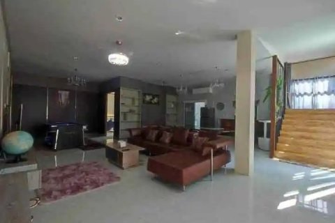 5 bedrooms House in Chiang Mai, Thailand No. 97593 4