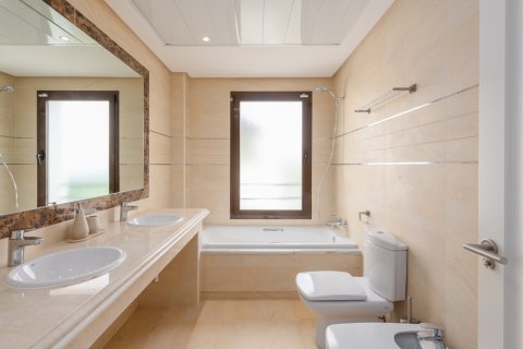 4 bedrooms Villa in Dinh An, Vietnam No. 27085 19