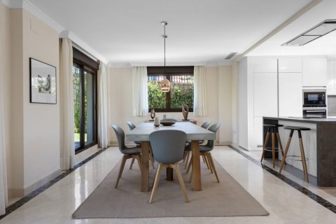 4 bedrooms Villa in Dinh An, Vietnam No. 27085 10