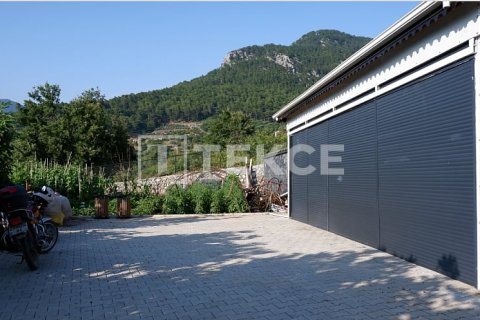 5 bedrooms Villa in Chau Lang, Vietnam No. 95483 12