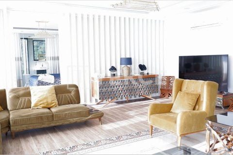 5 bedrooms Villa in Chau Lang, Vietnam No. 95483 11