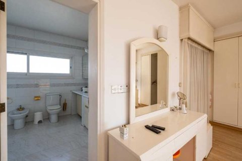 Дом с 3 спальнями в Лимассол, Кипр №69714 4