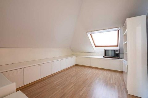 Дом с 3 спальнями в Лимассол, Кипр №69714 9