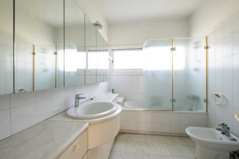 Дом с 3 спальнями в Лимассол, Кипр №69714 6