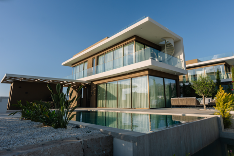 4 bedrooms House in Pegeia, Cyprus No. 101182 1