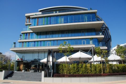 3 dormitorios Apartment en Limassol, Cyprus No. 105543 1