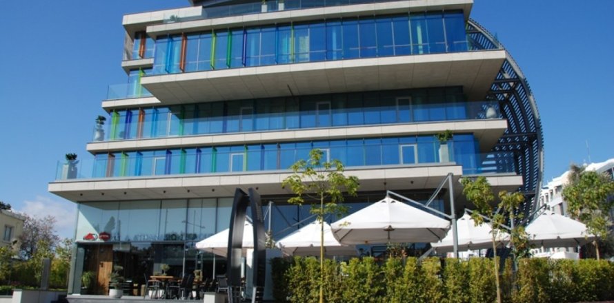 3 dormitorios Apartment en Limassol, Cyprus No. 105543