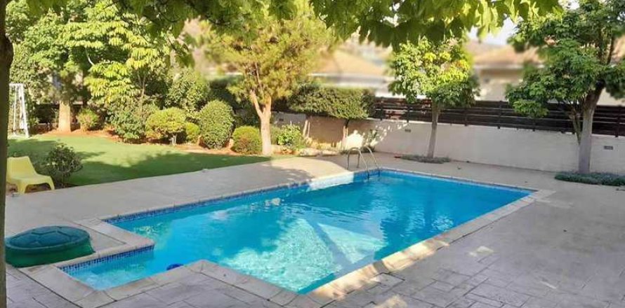 5 bedrooms House in Agios Tychonas, Cyprus No. 101865