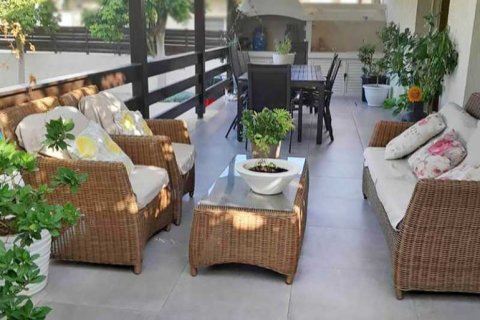 5 bedrooms House in Agios Tychonas, Cyprus No. 101865 7