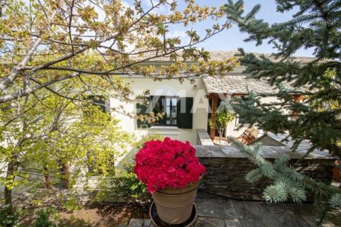 Дом с 4 спальнями в Муреси, Греция №104644 4