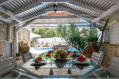 5 bedrooms Villa in Crete, Greece No. 81519 8